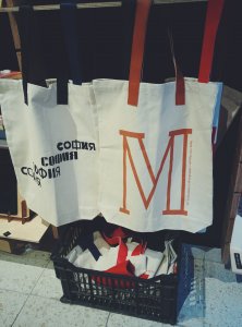 sosofia-tote-bags-cyrillic